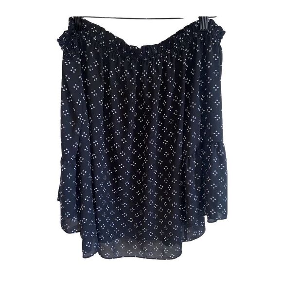 Boutique black and white pattern off the shoulder blouse - Picture 1 of 8
